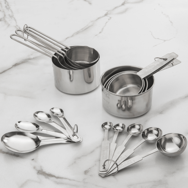 Browne Canada Foodservice Smallwares Each Browne 746106 Measuring Cup Set Stainless Steel with Wire Handles | Denson CFE