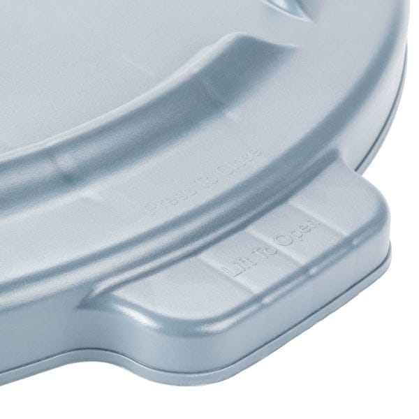 Rubbermaid Canada-MDS Essentials Each Rubbermaid FG261960GRAY Round Flat Top Trash Can Lid - Plastic, Gray | Denson CFE