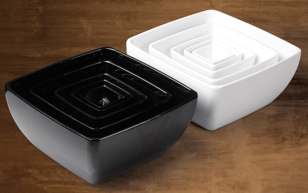 Winco Dinnerware Case / Melamine / Black Winco WDM009-303 Ardesia Linza 5 Inch Black Melamine Square Bowl 17 Ounce Pack of 24 | Denson CFE