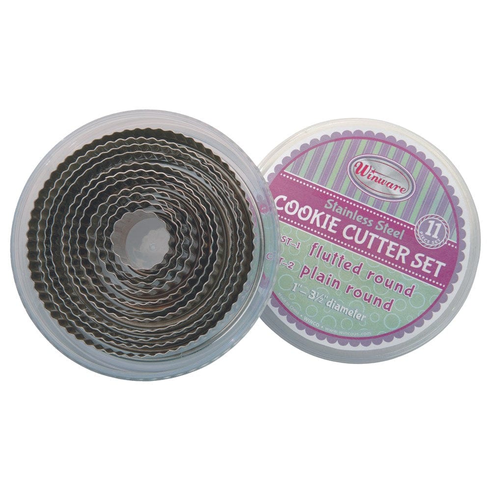 Winco Smallwares Set Winco CST-1 11 Piece Fluted Round Cookie Cutter Set Stainless Steel with Storage Container | Denson CFE
